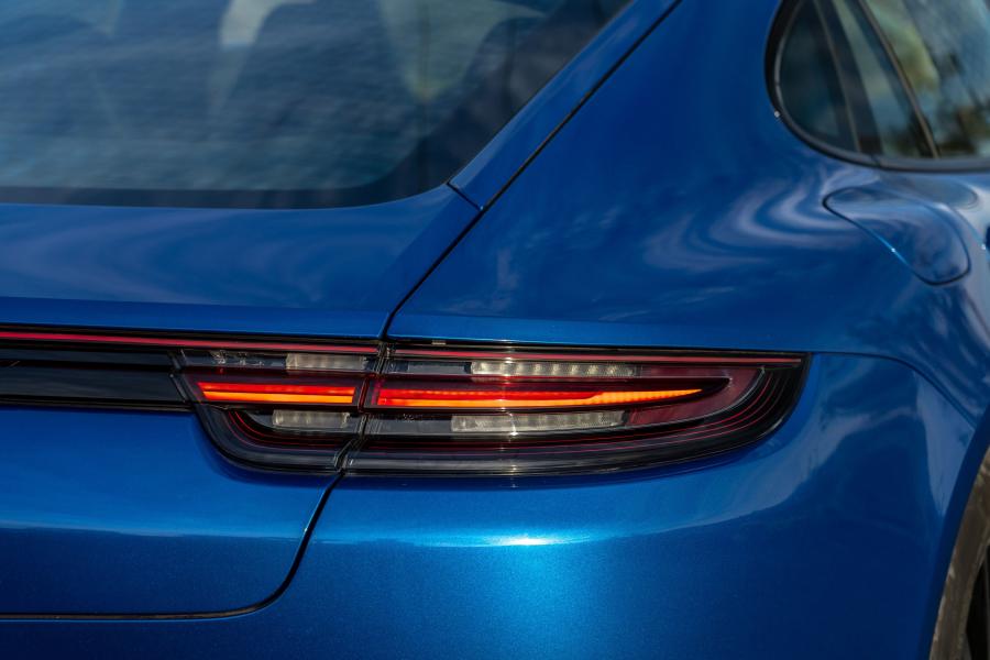 Детали экстерьера Porsche Panamera GTS (971) 2019 года  (NA) (фото 3 из 40)